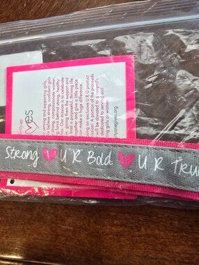 Thirty-One Inspirational Wristlet Keychain U R Strong Bold True Pink Gray NEW